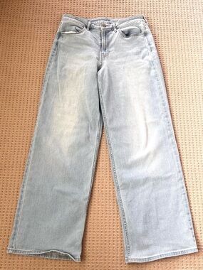 Old Navy High Rise WOW Wide Leg Jeans Size 10 Light Wash Denim